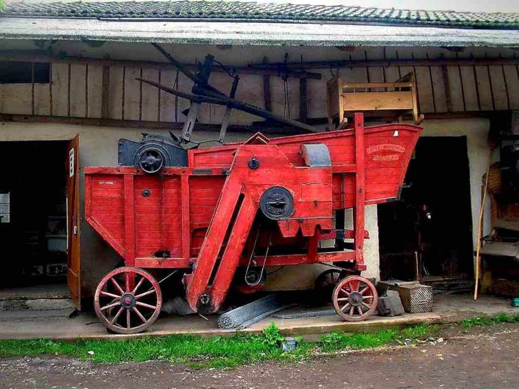 Starych maszyn rolniczych w skansenie jest wiele 