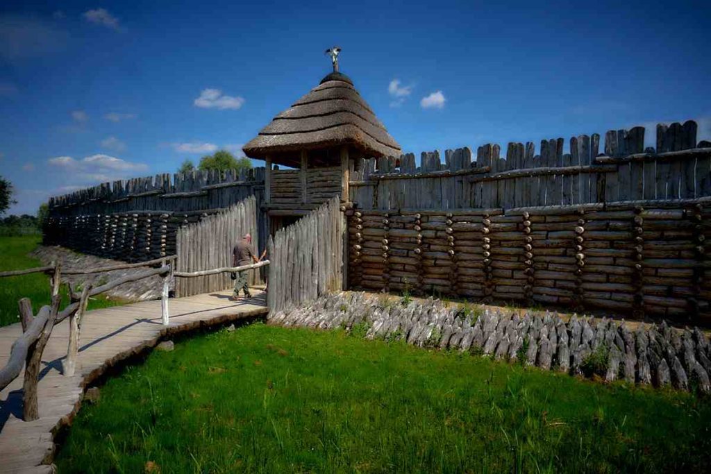 Muzeum Archeologiczne w Biskupinie