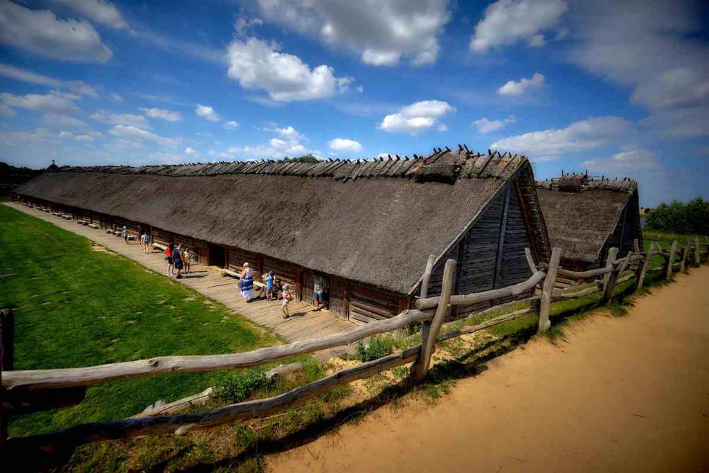 Muzeum Archeologiczne w Biskupinie