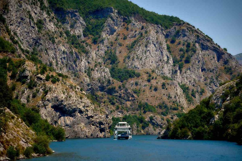Jezioro Koman